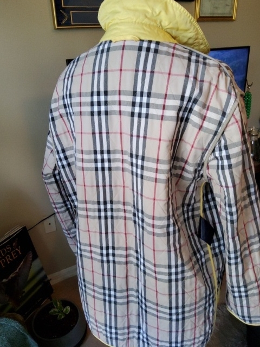 "Authentic" Burberry Quilted Jacket, "Womens" Size Large. - Picture 8 of 9
